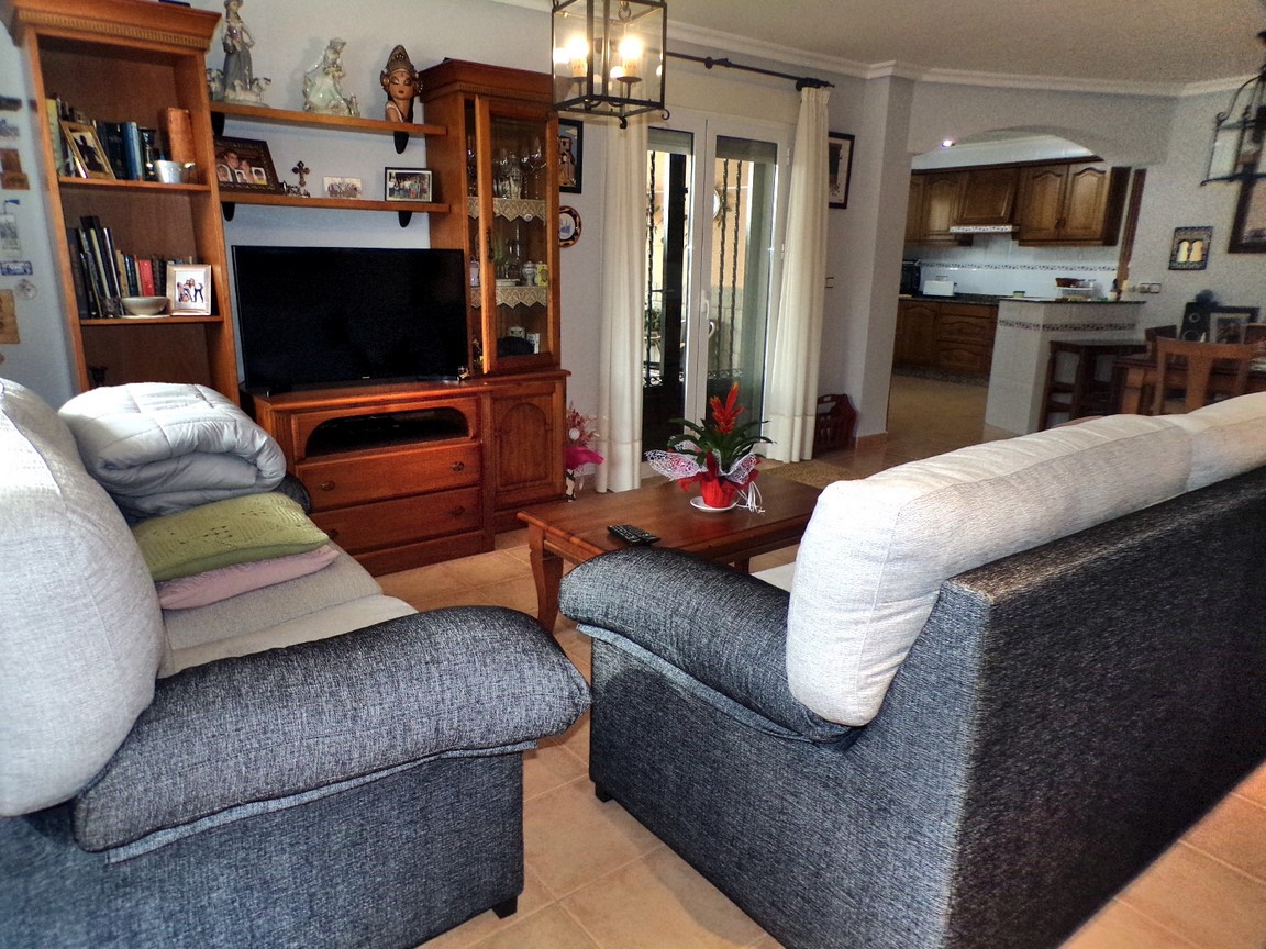 Country house with 3 bedrooms and 3 bathrooms in TIBI | Ref: SCH-5205