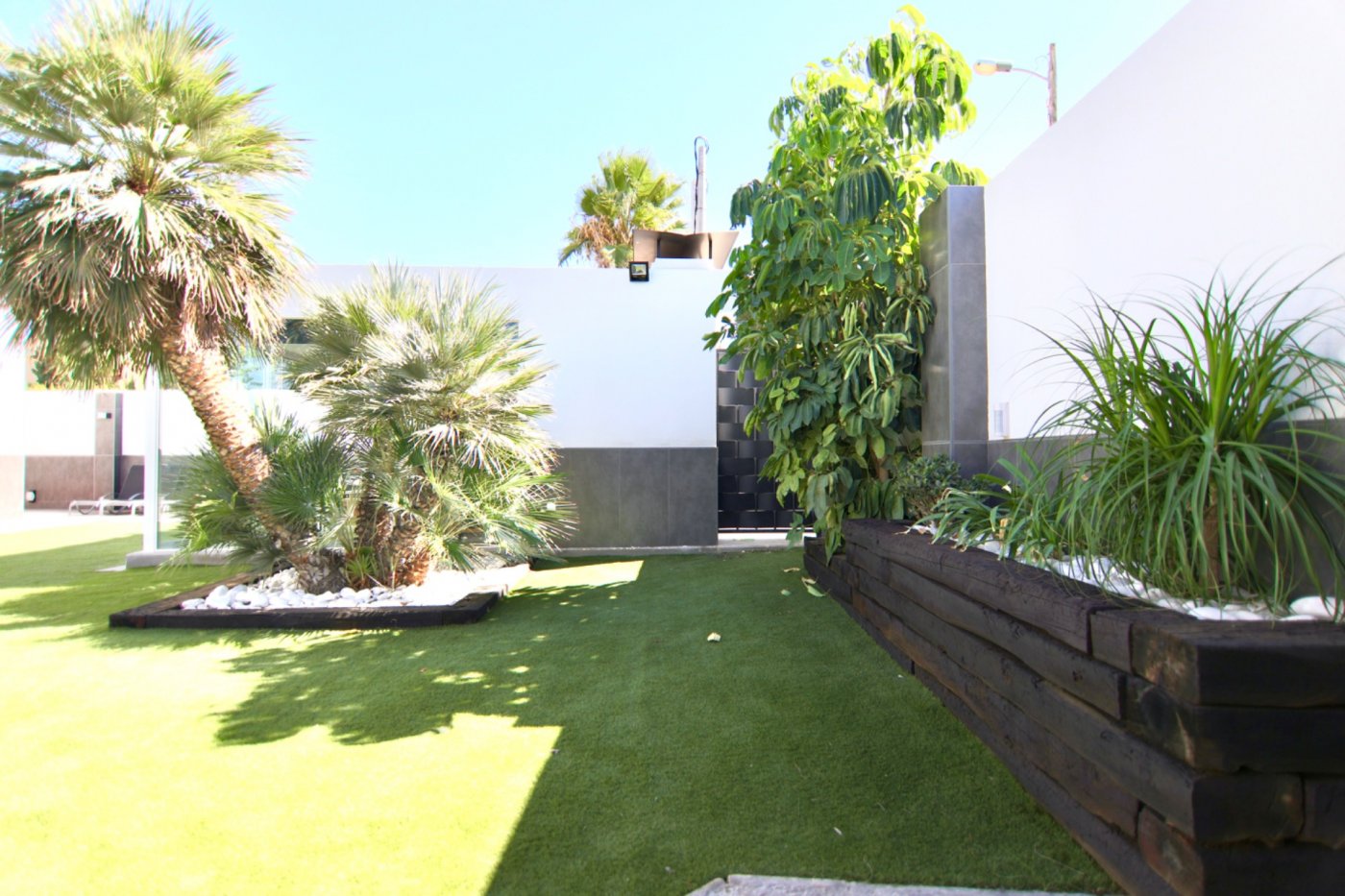 Country house with 3 bedrooms and 3 bathrooms in ELDA | Ref: SCH-5227