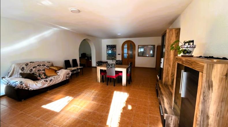 Country house with 6 bedrooms and 3 bathrooms in BENFERRI | Ref: SCH-5247