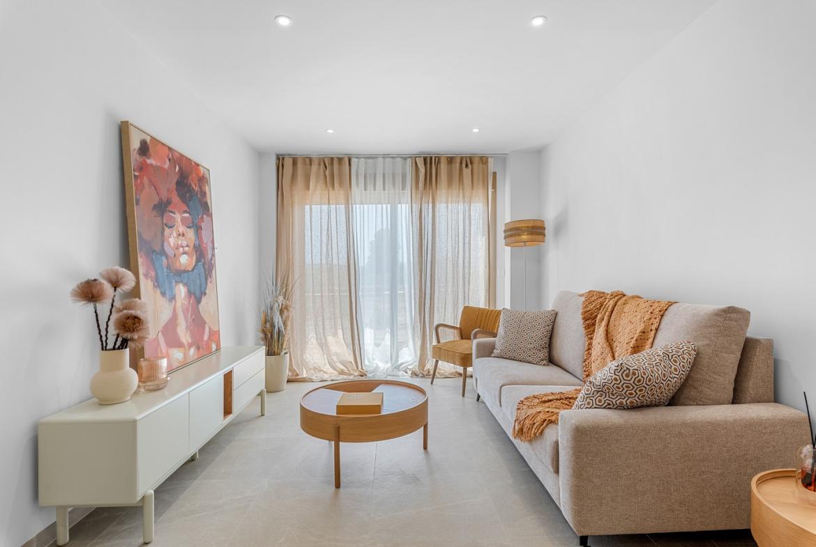 Apartment with 3 bedrooms and 2 bathrooms in Jacarilla | Ref: EA-0211