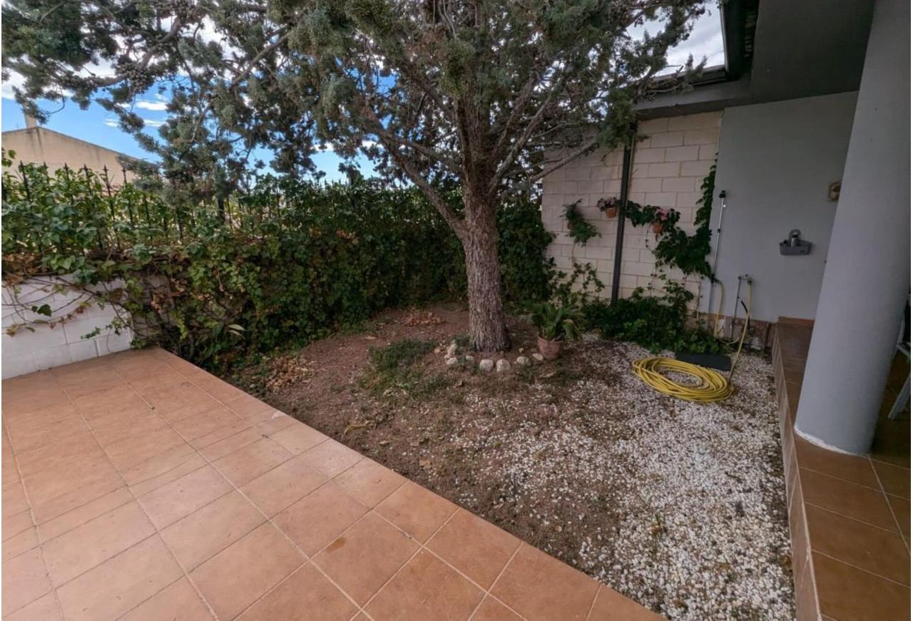 Country house with 3 bedrooms and 2 bathrooms in SAX | Ref: SCH-5267