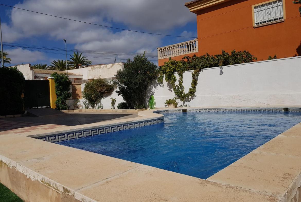 Country house with 6 bedrooms and 3 bathrooms in MONOVAR | Ref: SCH-5281