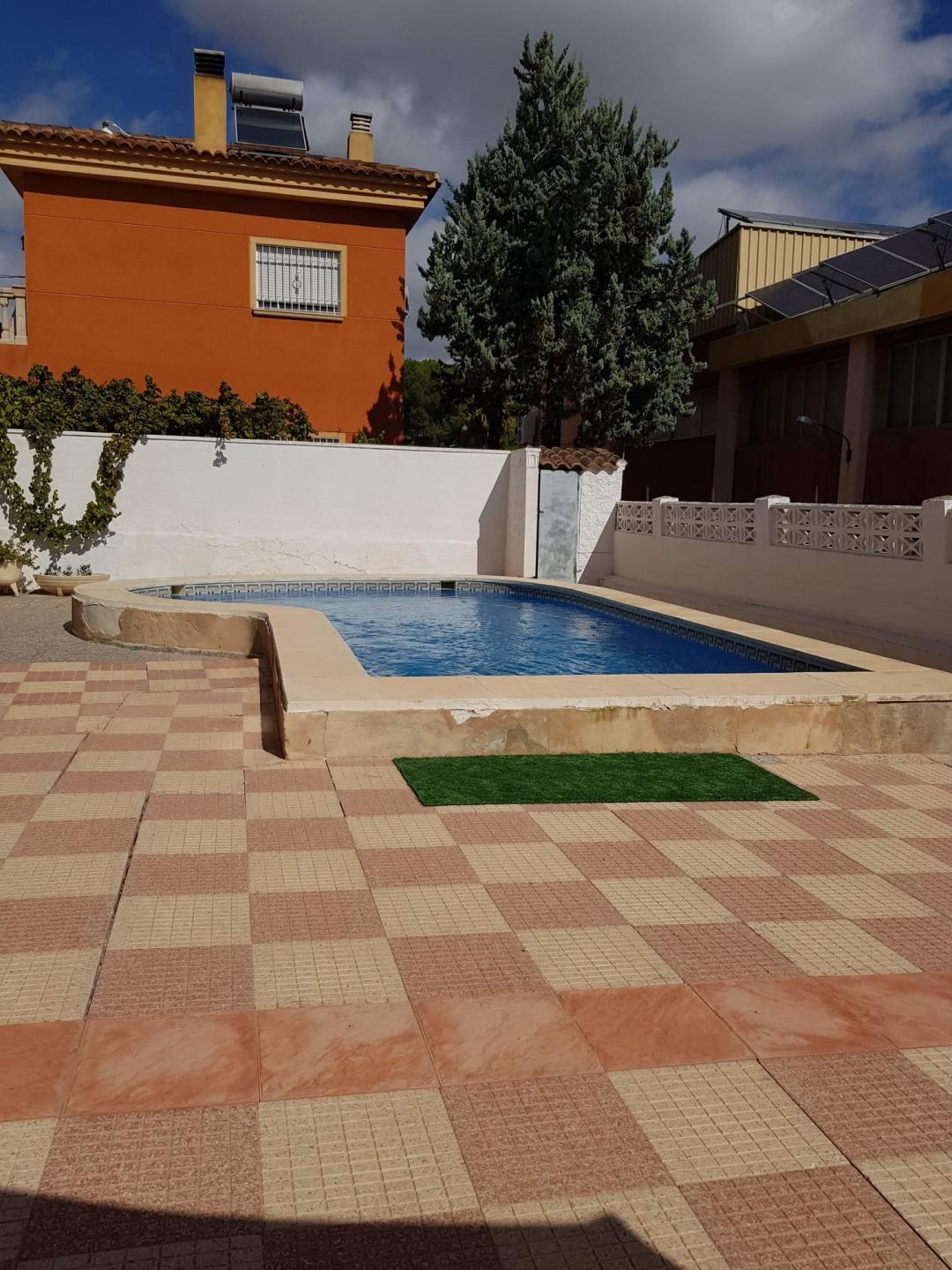 17598220536-6.jpg Country house with 6 bedrooms and 3 bathrooms in MONOVAR | Ref: SCH-5281