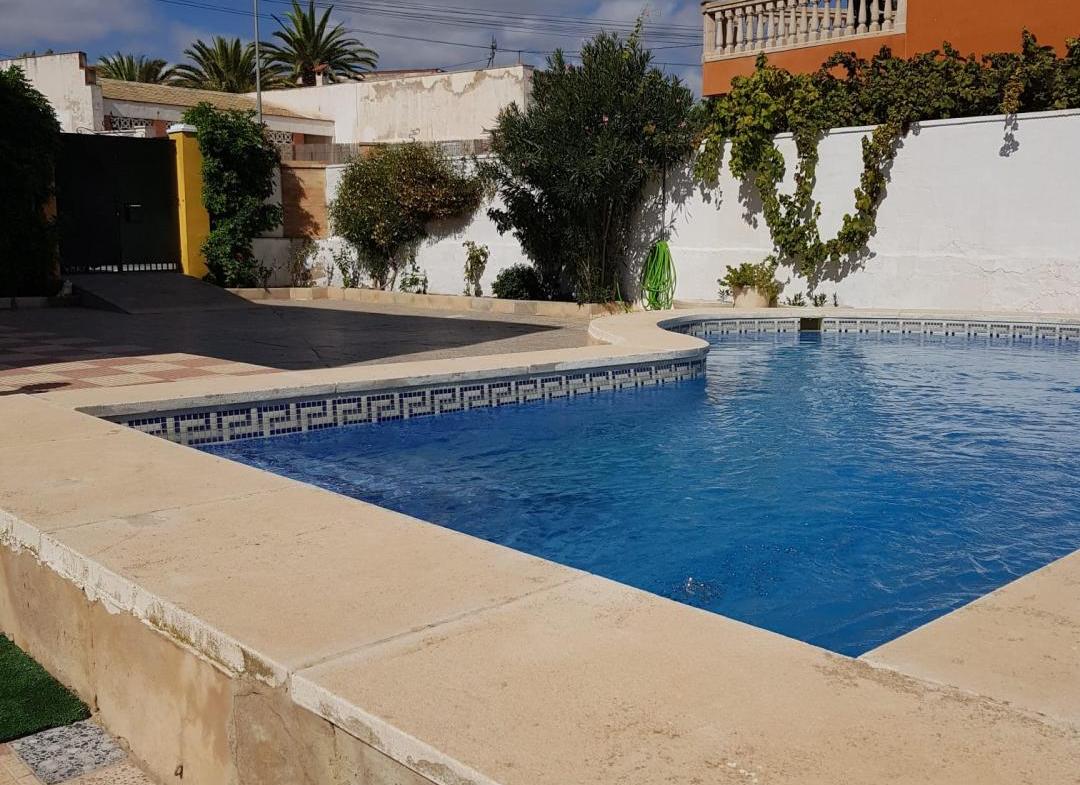 Country house with 6 bedrooms and 3 bathrooms in MONOVAR | Ref: SCH-5281