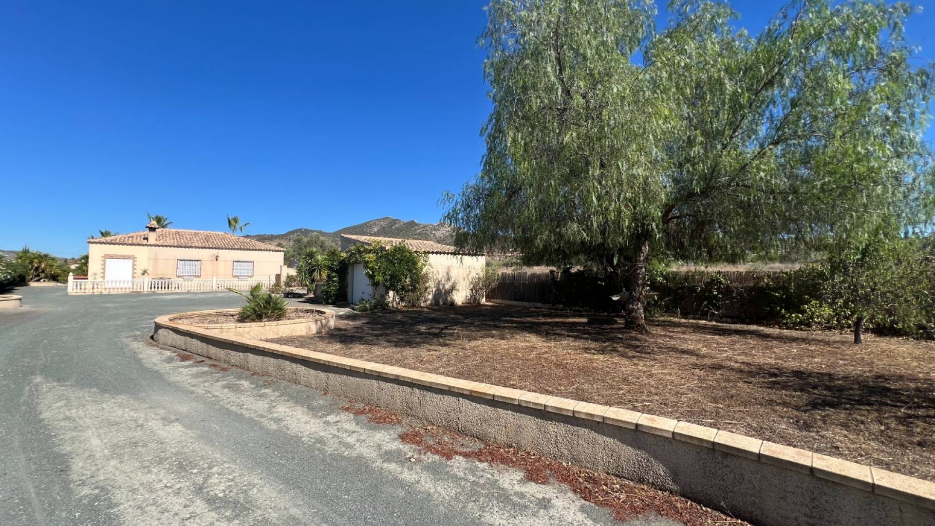 Country house with 3 bedrooms and 2 bathrooms in HONDON DE LOS FRAILES | Ref: SCH-5290