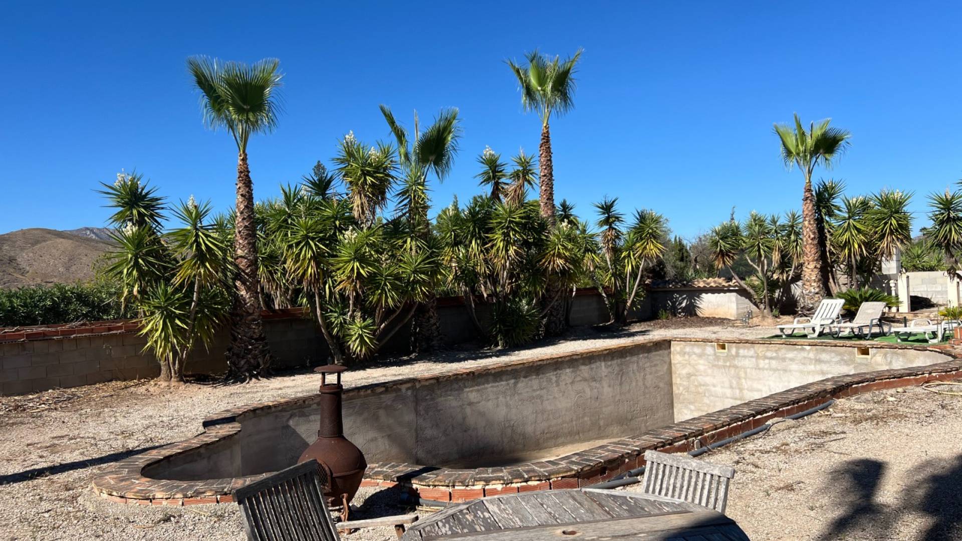 Country house with 3 bedrooms and 2 bathrooms in HONDON DE LOS FRAILES | Ref: SCH-5290