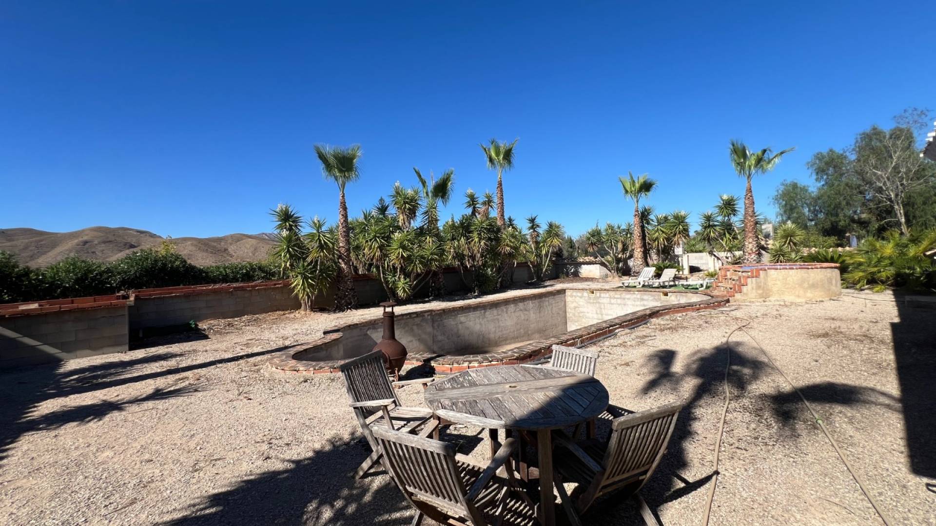 Country house with 3 bedrooms and 2 bathrooms in HONDON DE LOS FRAILES | Ref: SCH-5290