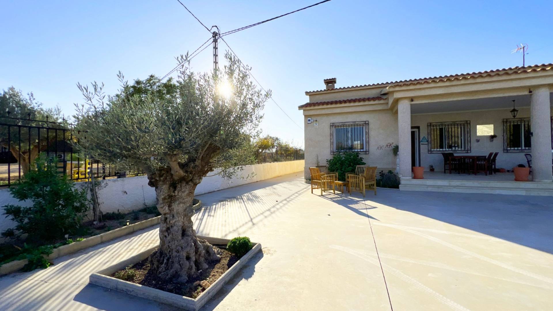 Country house with 4 bedrooms and 2 bathrooms in Barbaroja | Ref: SCH-5293