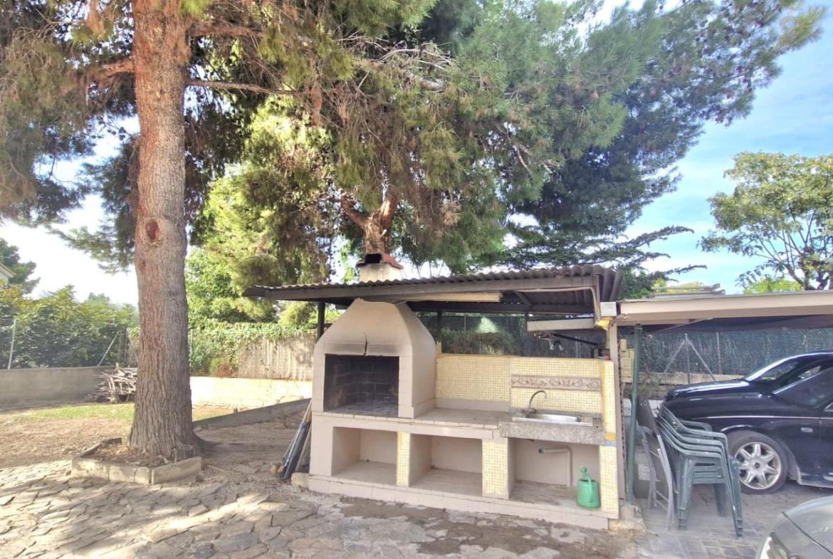 Country house with 4 bedrooms and 3 bathrooms in ELCHE | Ref: SCH-5303