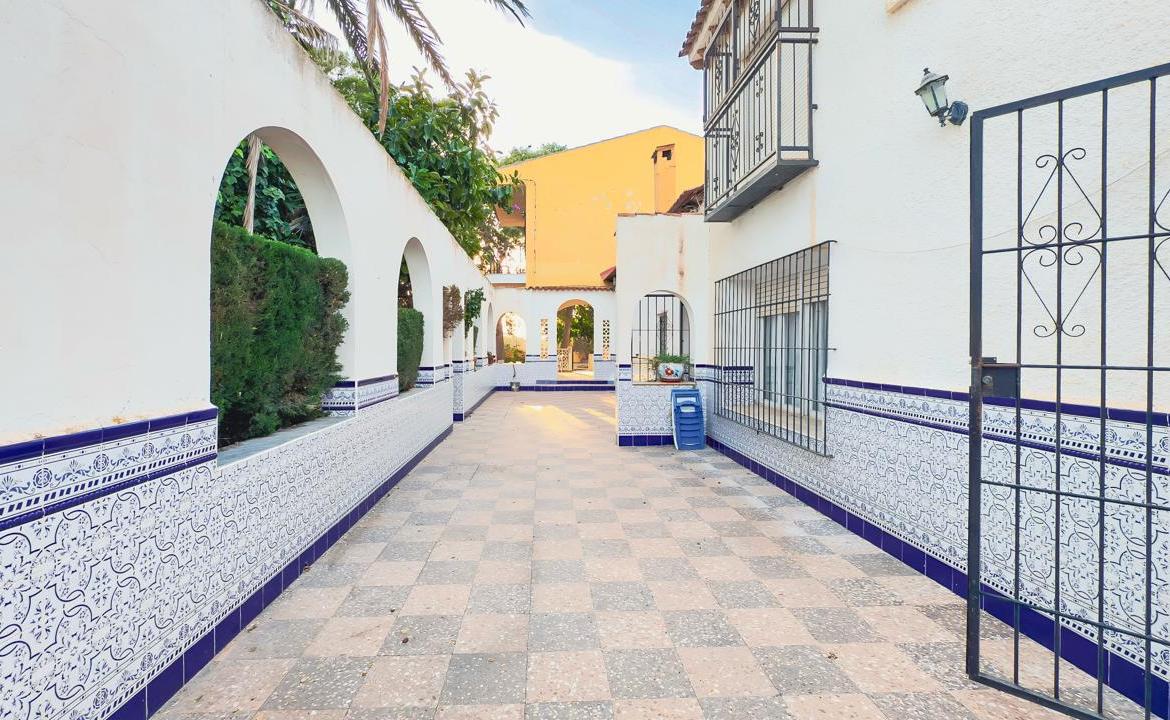 Country house with 6 bedrooms and 3 bathrooms in LOS MONTESINOS | Ref: SCH-5306