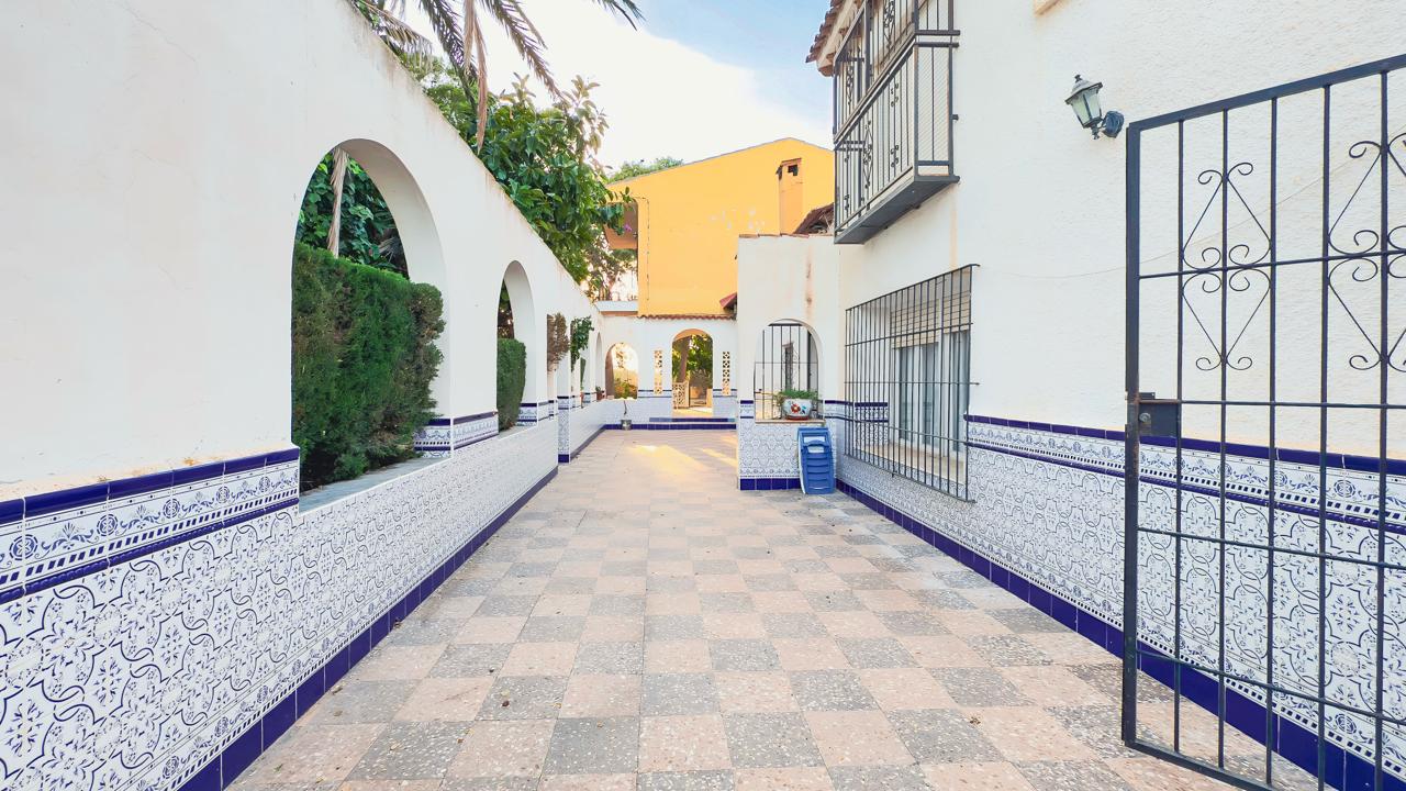 17647548404-5.jpg Country house with 6 bedrooms and 3 bathrooms in LOS MONTESINOS | Ref: SCH-5306