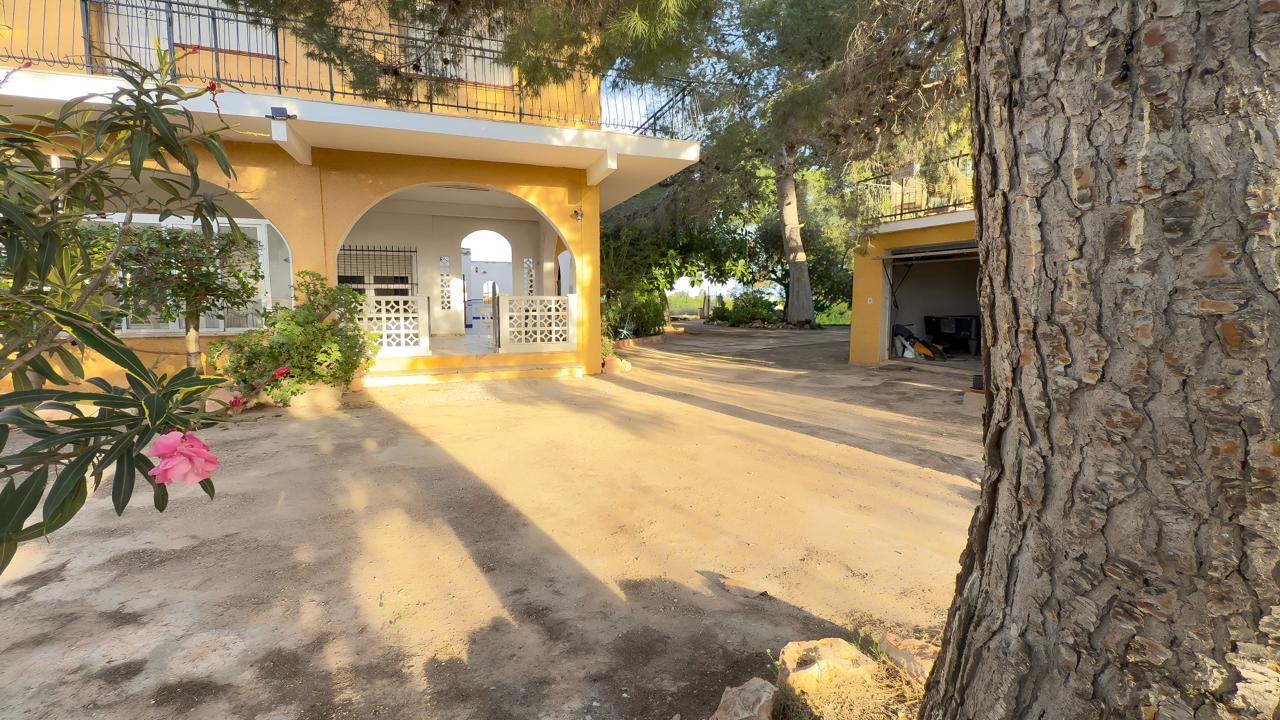 17647548408-9.jpg Country house with 6 bedrooms and 3 bathrooms in LOS MONTESINOS | Ref: SCH-5306