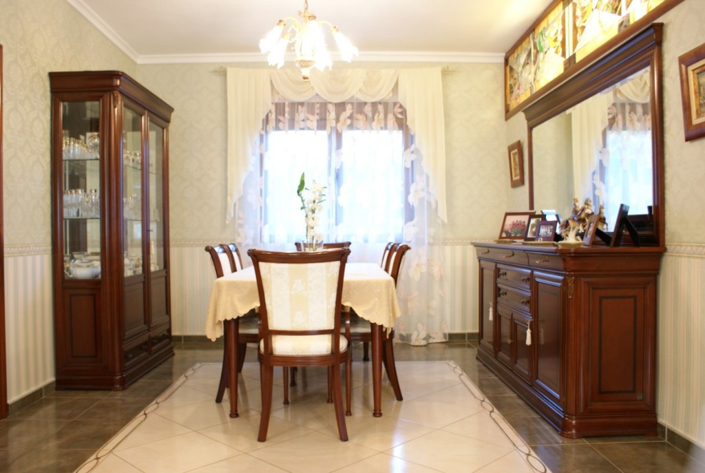 Detached villa with 5 bedrooms and 3 bathrooms in Ciudad Quesada | Ref: VA3893