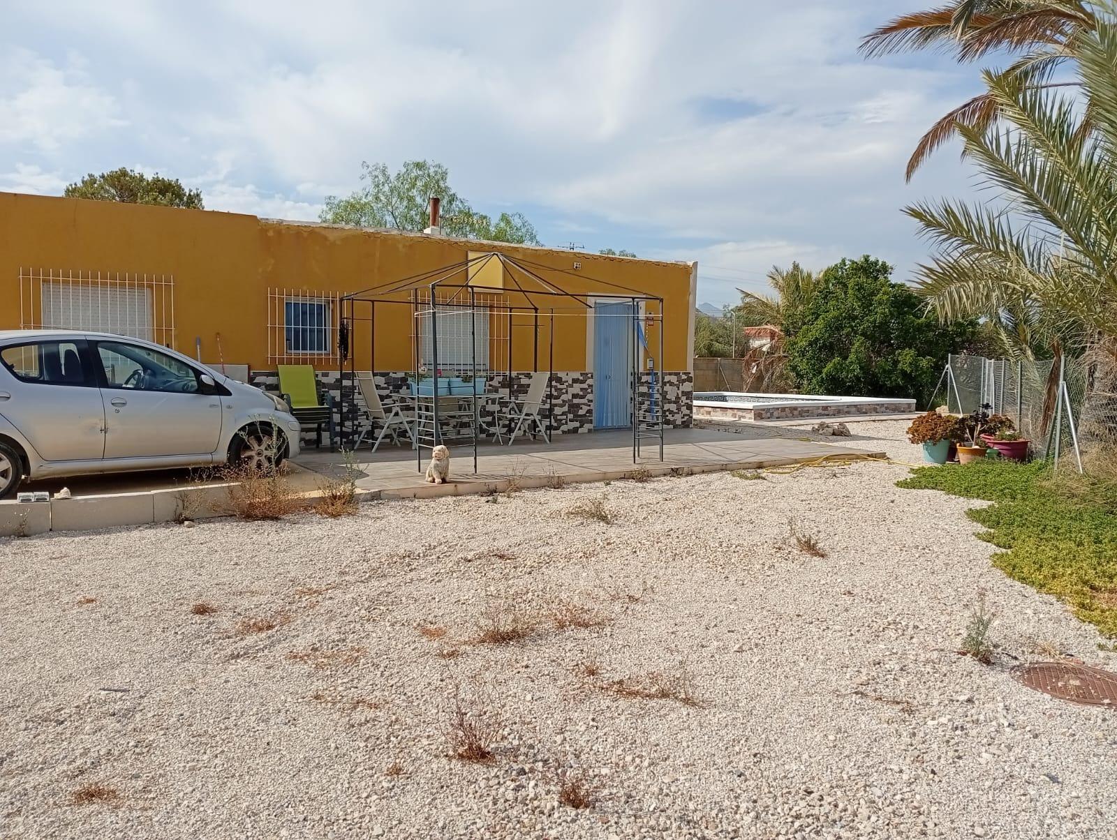Country house with 3 bedrooms and 1 bathroom in Alicante | Ref: SCH-5328