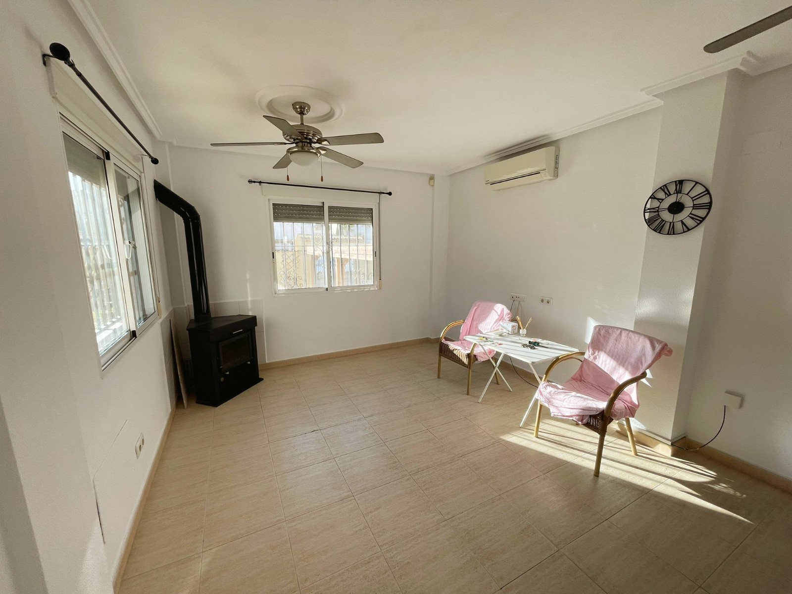 Detached villa with 3 bedrooms and 2 bathrooms in Ciudad Quesada | Ref: VA5384