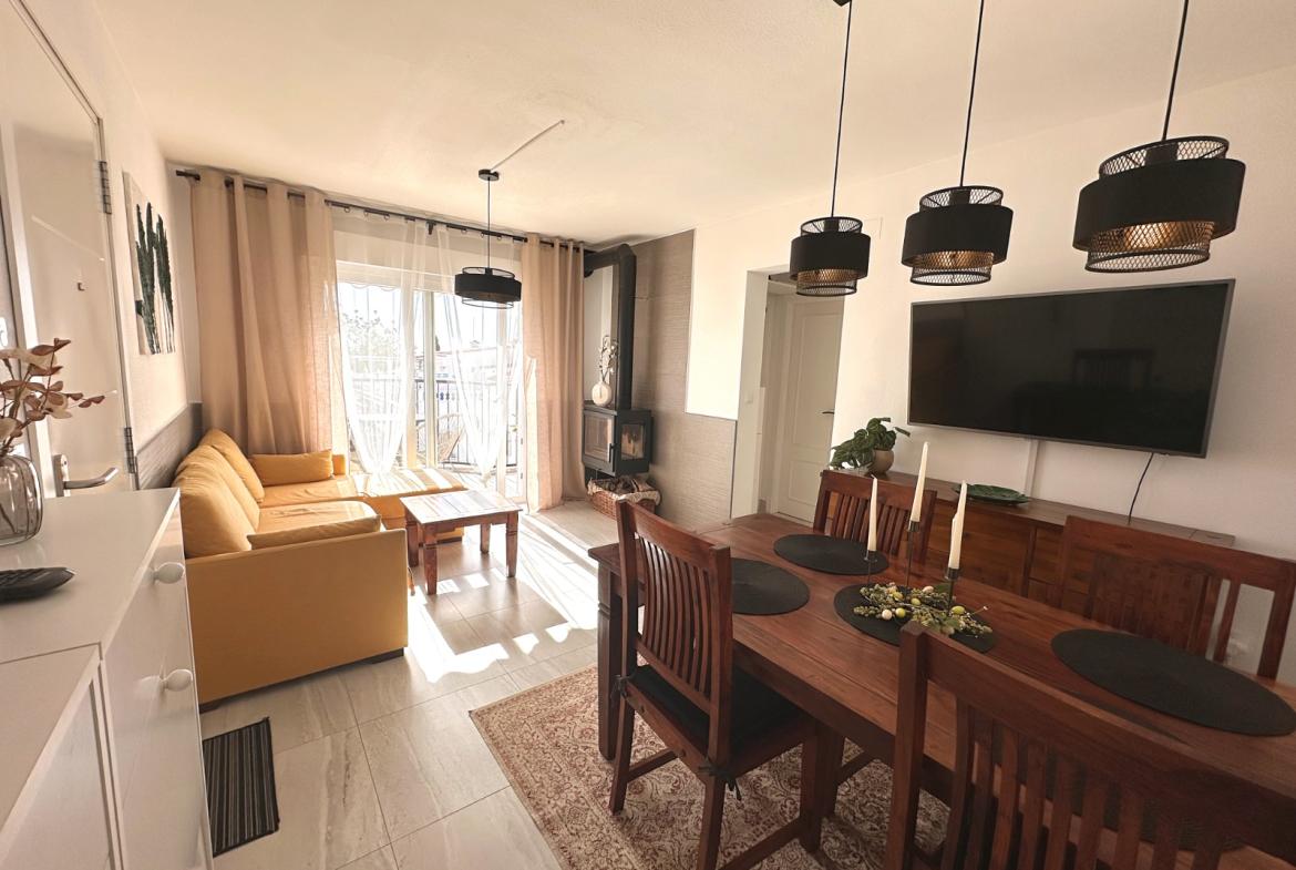Apartment with 2 bedrooms and 1 bathroom in Torrevieja | Ref: VA5381