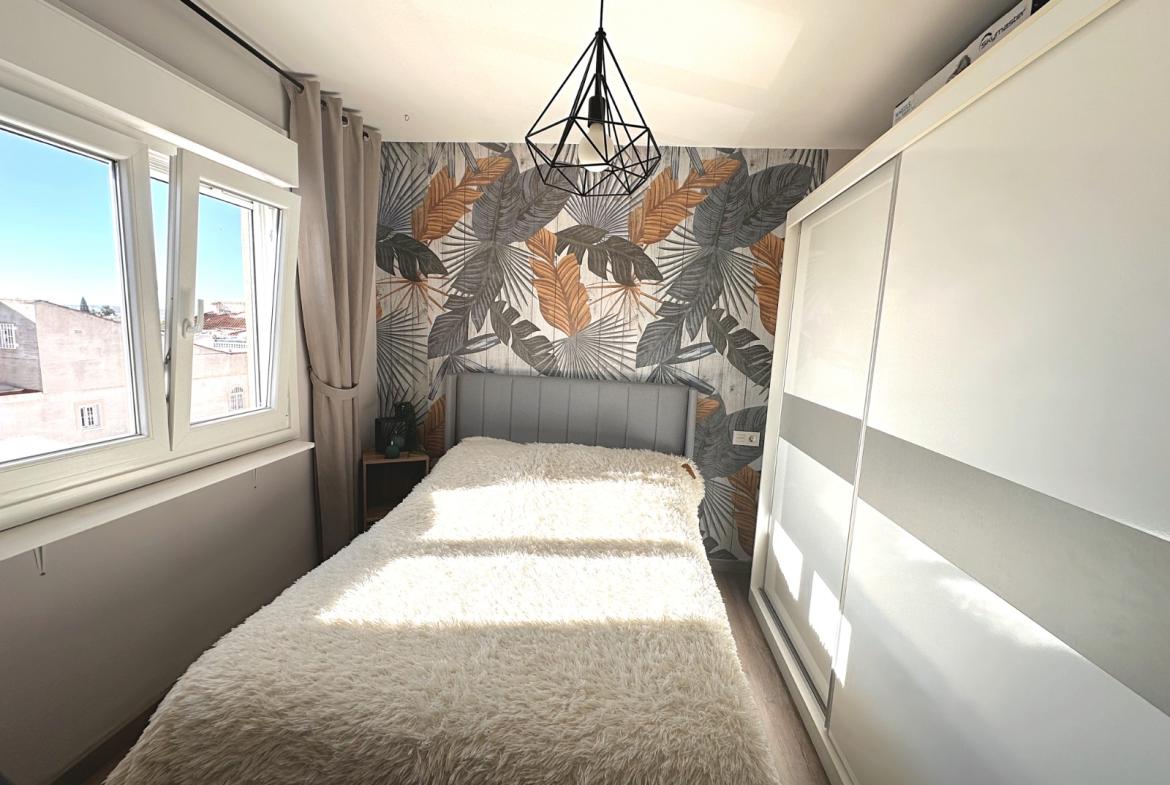 Apartment with 2 bedrooms and 1 bathroom in Torrevieja | Ref: VA5381