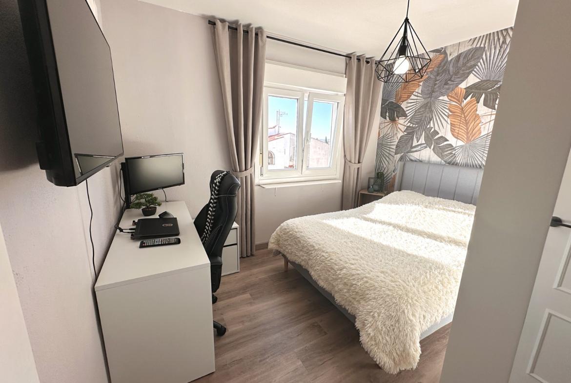 Apartment with 2 bedrooms and 1 bathroom in Torrevieja | Ref: VA5381