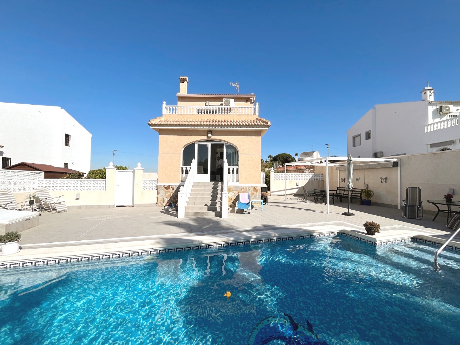 Villa with 3 bedrooms and 2 bathrooms in Benijófar | Ref: VA5393