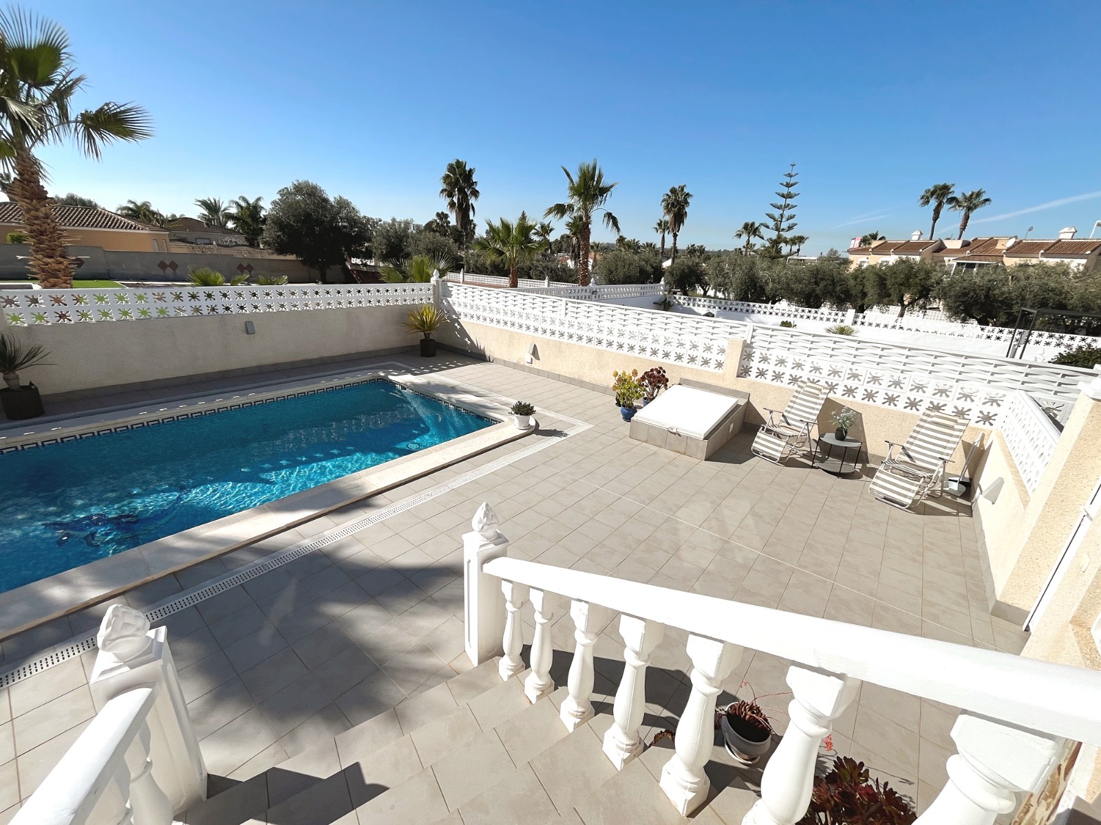 Villa with 3 bedrooms and 2 bathrooms in Benijófar | Ref: VA5393