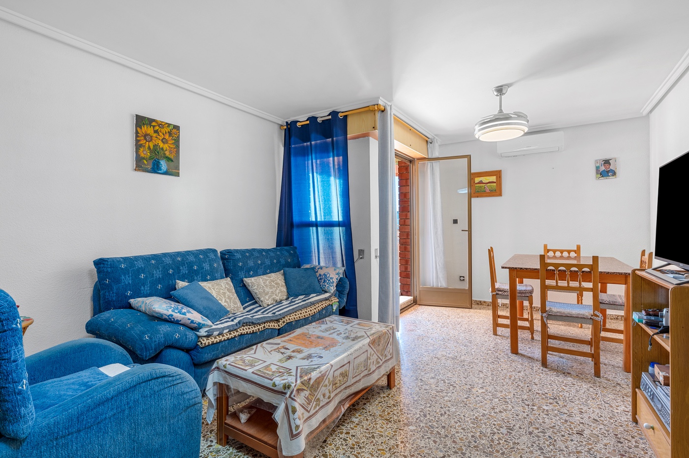 o_1ji59krmf12ct18kb1s3215aq125r2u.jpg Apartment with 3 bedrooms and 1 bathroom in Arenales del Sol | Ref: JU-003524