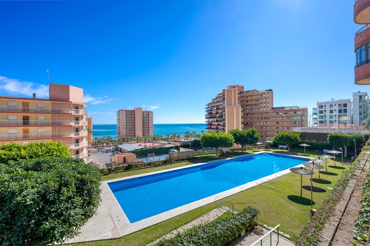 o_1ji59krmf1ichk5414jt1d45ik92i.jpg Apartment with 3 bedrooms and 1 bathroom in Arenales del Sol | Ref: JU-003524