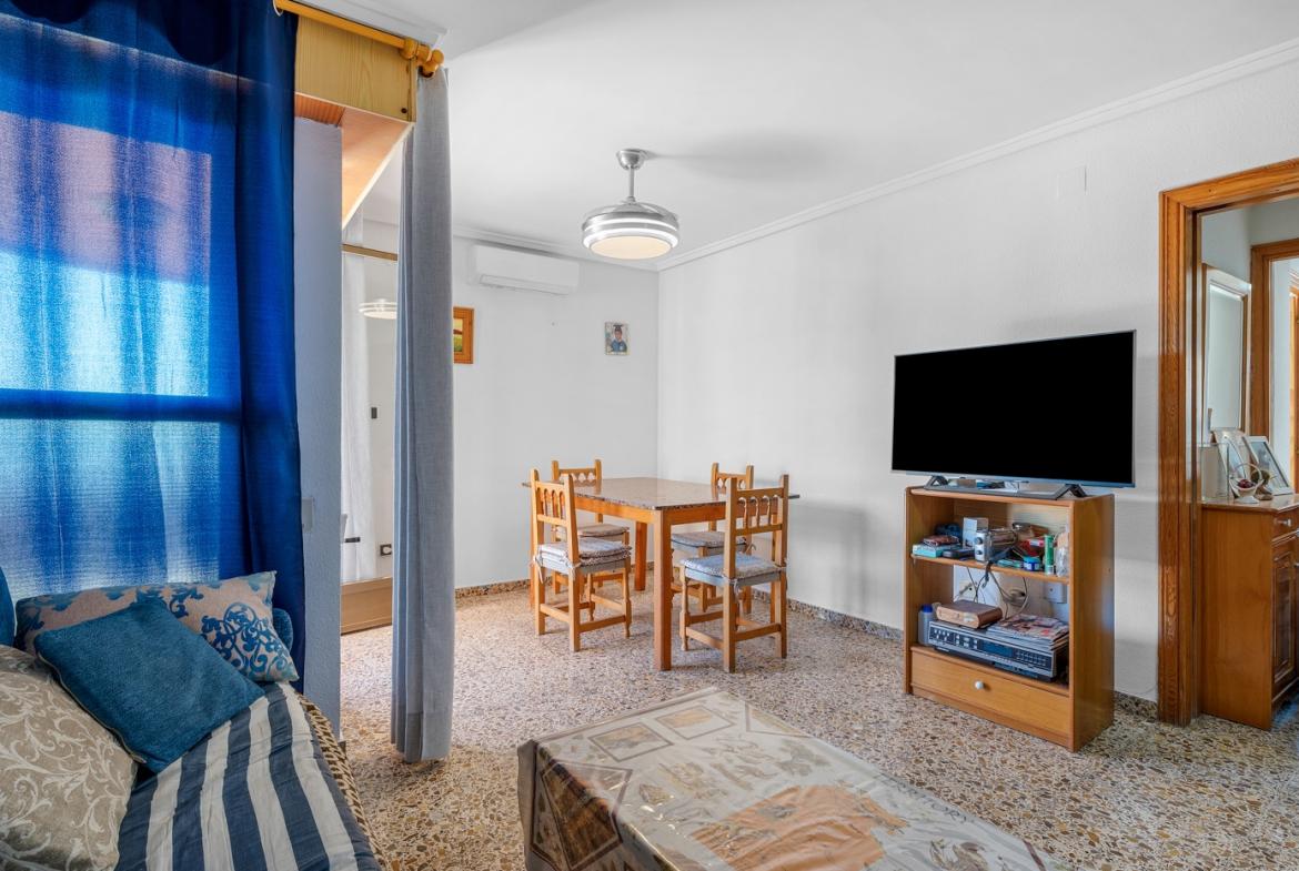 Apartment with 3 bedrooms and 1 bathroom in Arenales del Sol | Ref: JU-003524
