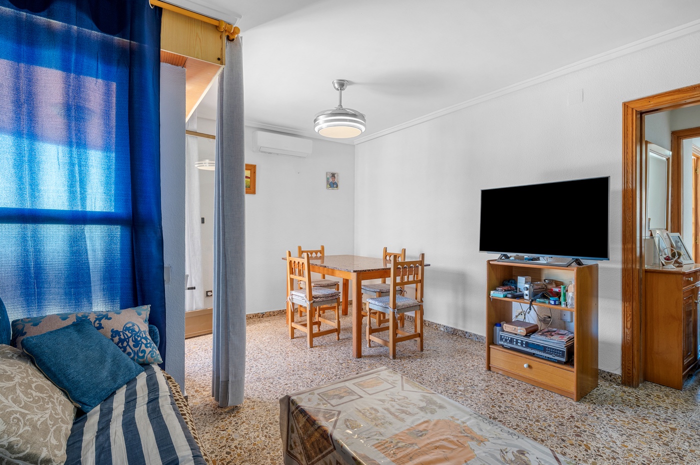 o_1ji59krmfpkp12ssu6k18t31bjh2v.jpg Apartment with 3 bedrooms and 1 bathroom in Arenales del Sol | Ref: JU-003524
