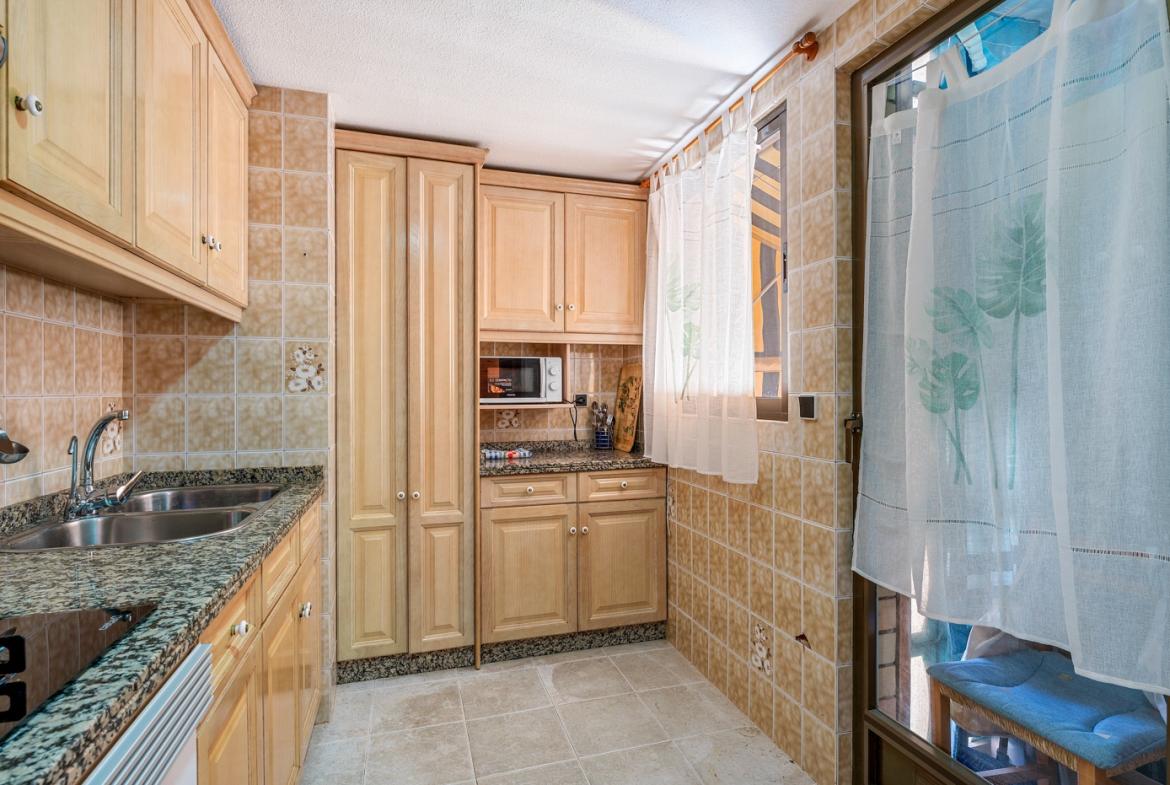 Apartment with 3 bedrooms and 1 bathroom in Arenales del Sol | Ref: JU-003524