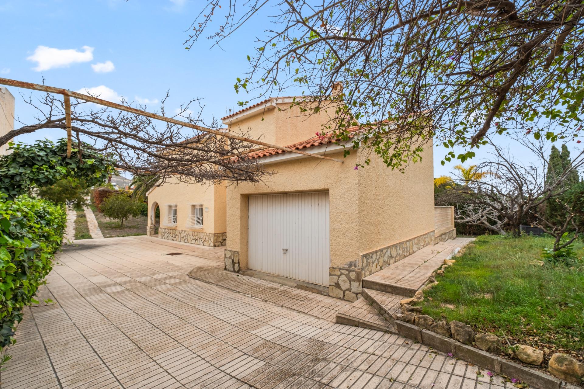 Country house with 4 bedrooms and 3 bathrooms in CAMPELLO | Ref: SCH-5353