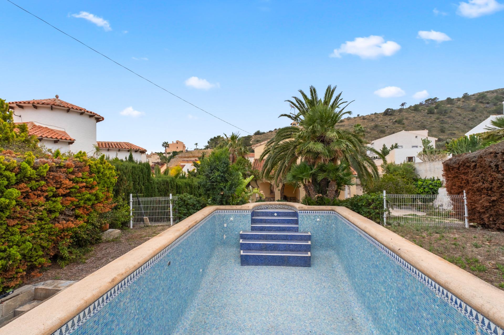 Country house with 4 bedrooms and 3 bathrooms in CAMPELLO | Ref: SCH-5353