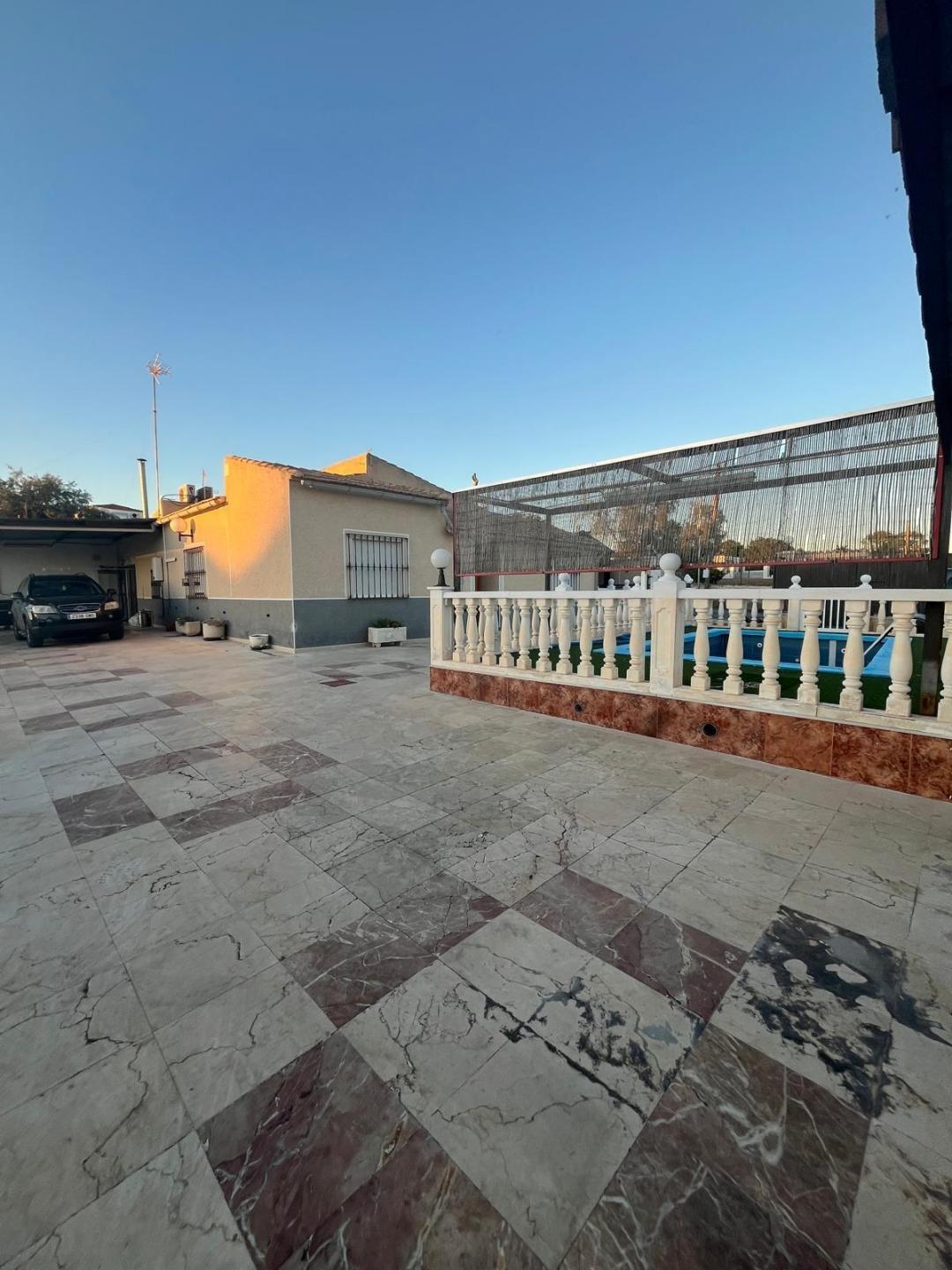 Country house with 4 bedrooms and 4 bathrooms in ALBATERA | Ref: SCH-5357