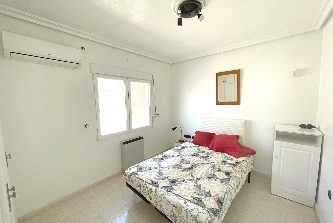 Detached villa with 4 bedrooms and 2 bathrooms in Ciudad Quesada | Ref: VA 5411
