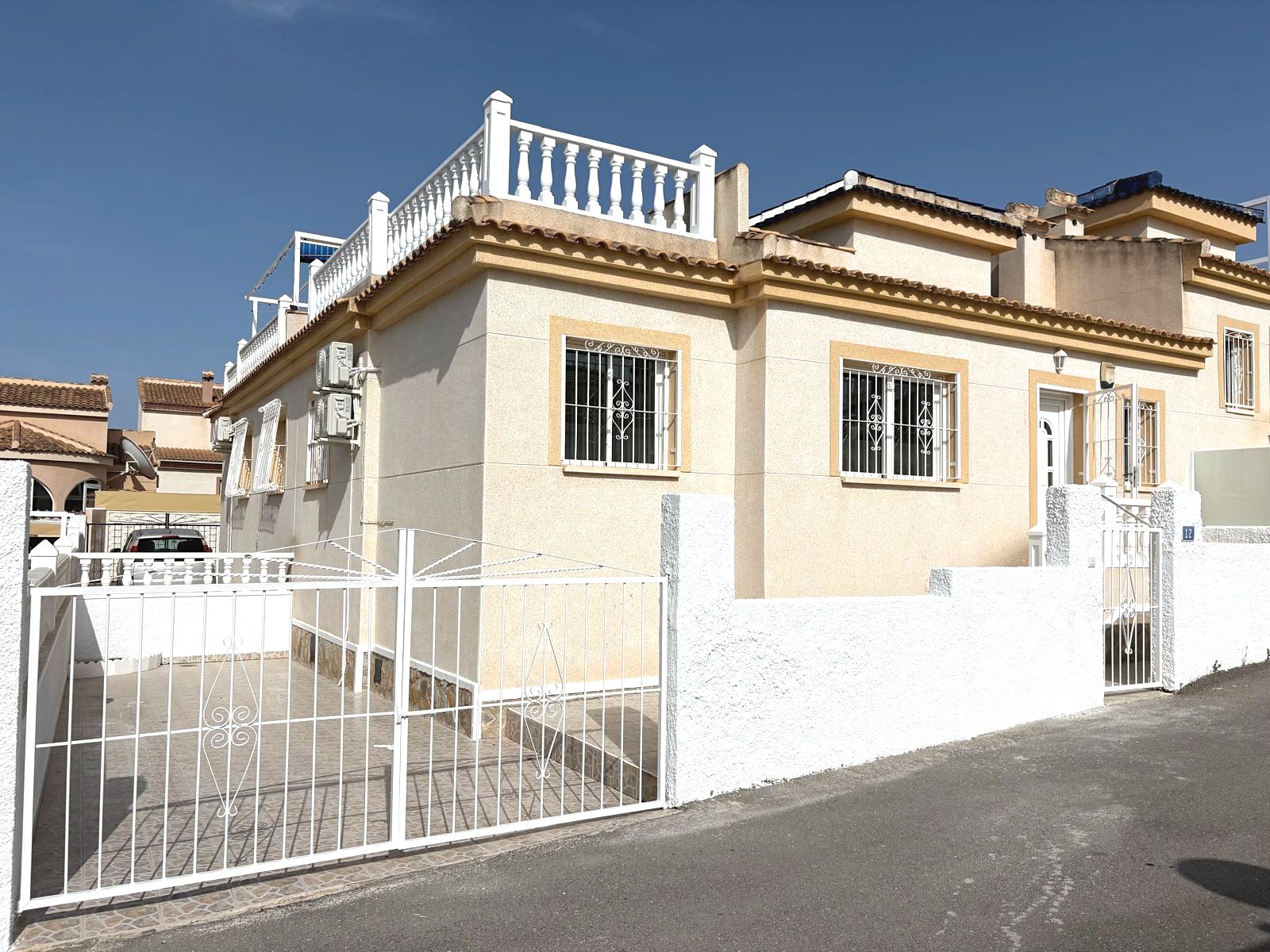 o_1jnf6mbn9uboqop6q31j7sggd1r.jpg Quad with 2 bedrooms and 1 bathroom in Ciudad Quesada | Ref: VA 5413