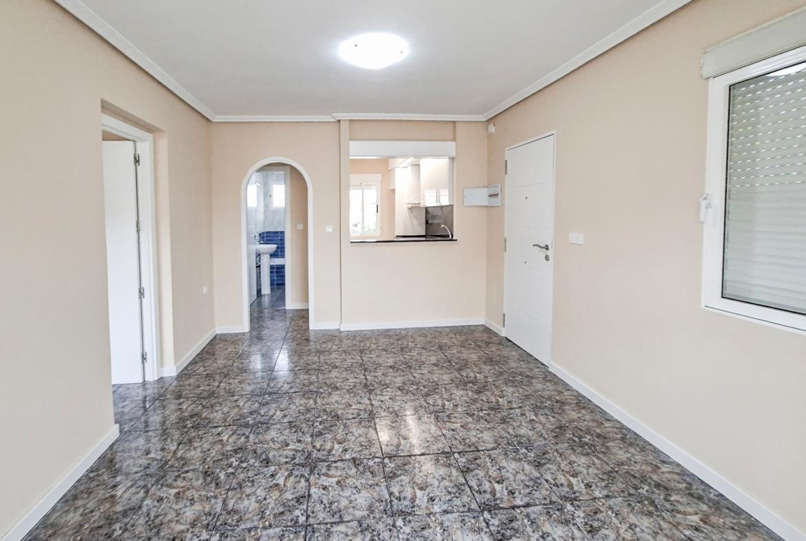 Bungalow with 2 bedrooms and 1 bathroom in Orihuela costa | Ref: A-003570