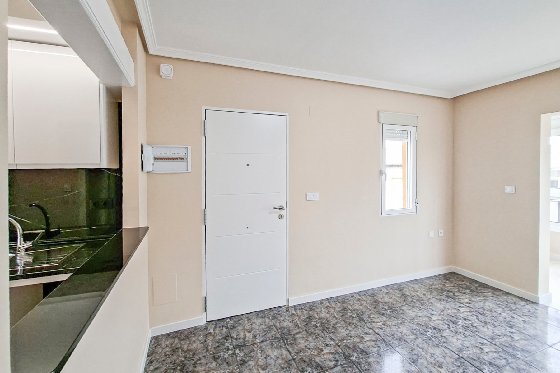 o_1jnvg7umf1u9j151k1oci8qamkp29.jpg Bungalow with 2 bedrooms and 1 bathroom in Orihuela costa | Ref: A-003570