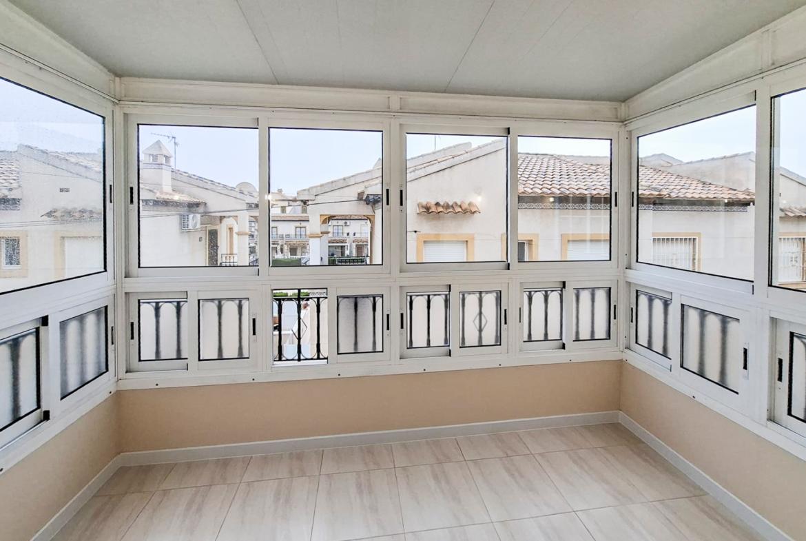 Bungalow with 2 bedrooms and 1 bathroom in Orihuela costa | Ref: A-003570