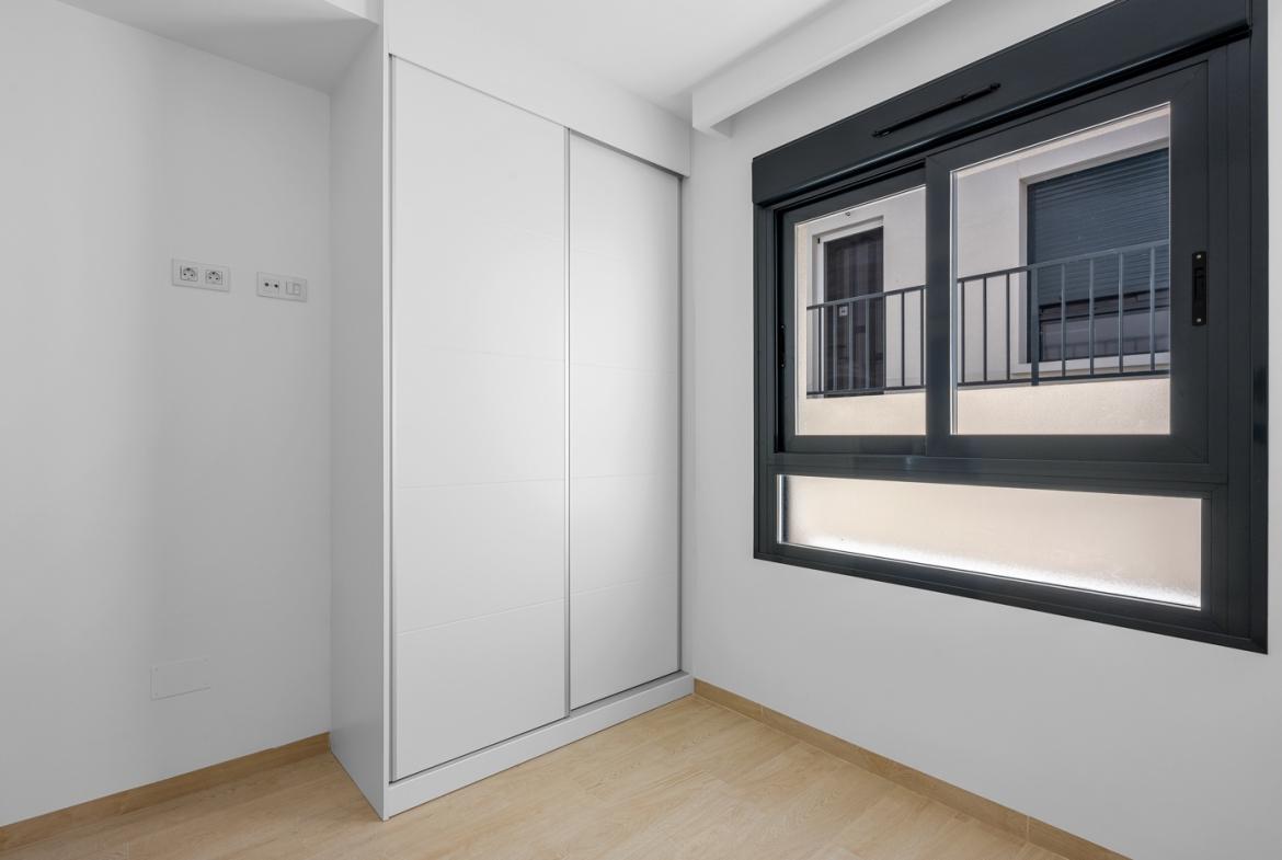Apartment with 2 bedrooms and 2 bathrooms in San Miguel | Ref: C-003573
