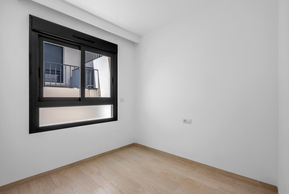 Apartment with 2 bedrooms and 2 bathrooms in San Miguel | Ref: C-003573