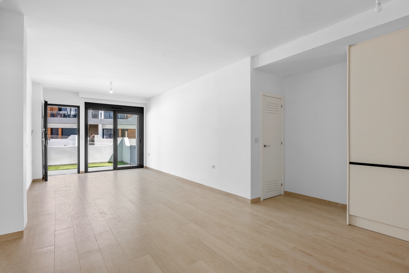 Apartment with 2 bedrooms and 2 bathrooms in San Miguel | Ref: C-003573