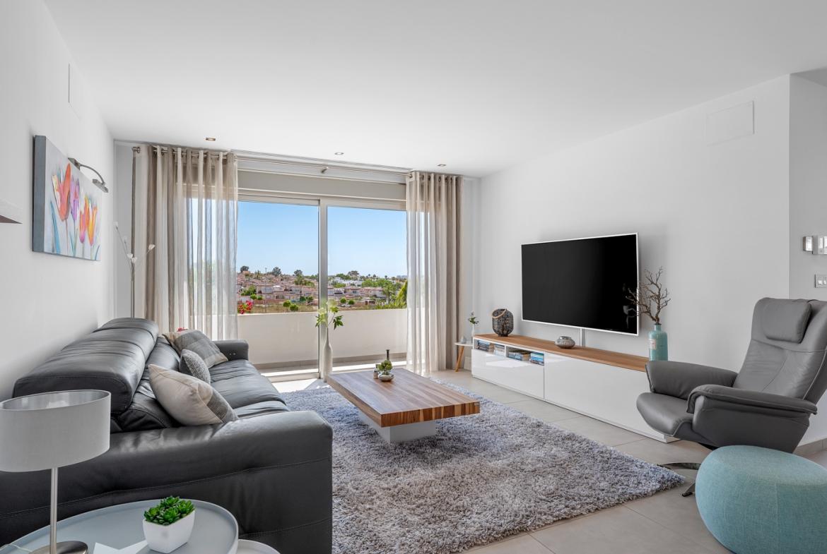 Villa with 3 bedrooms and 2 bathrooms in La Marina | Ref: S-003574