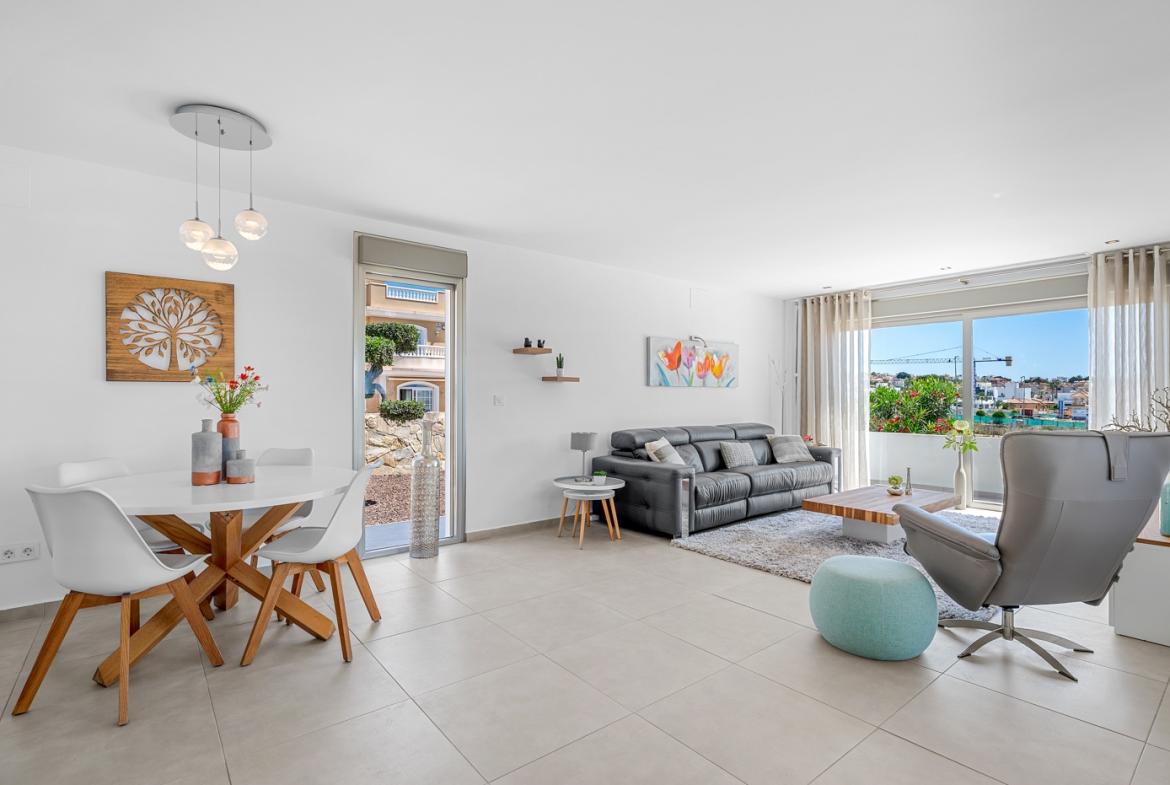Villa with 3 bedrooms and 2 bathrooms in La Marina | Ref: S-003574