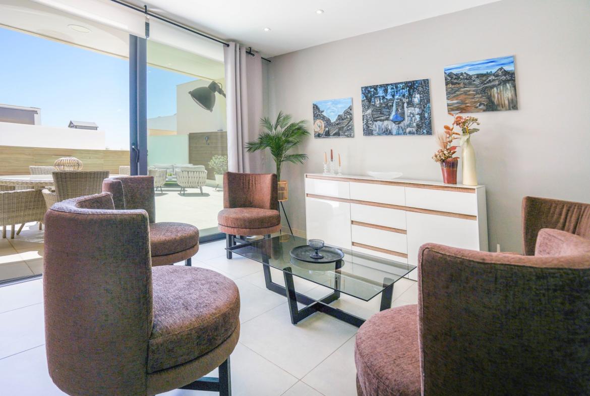 Villa with 4 bedrooms and 2 bathrooms in Benijófar | Ref: K-003575