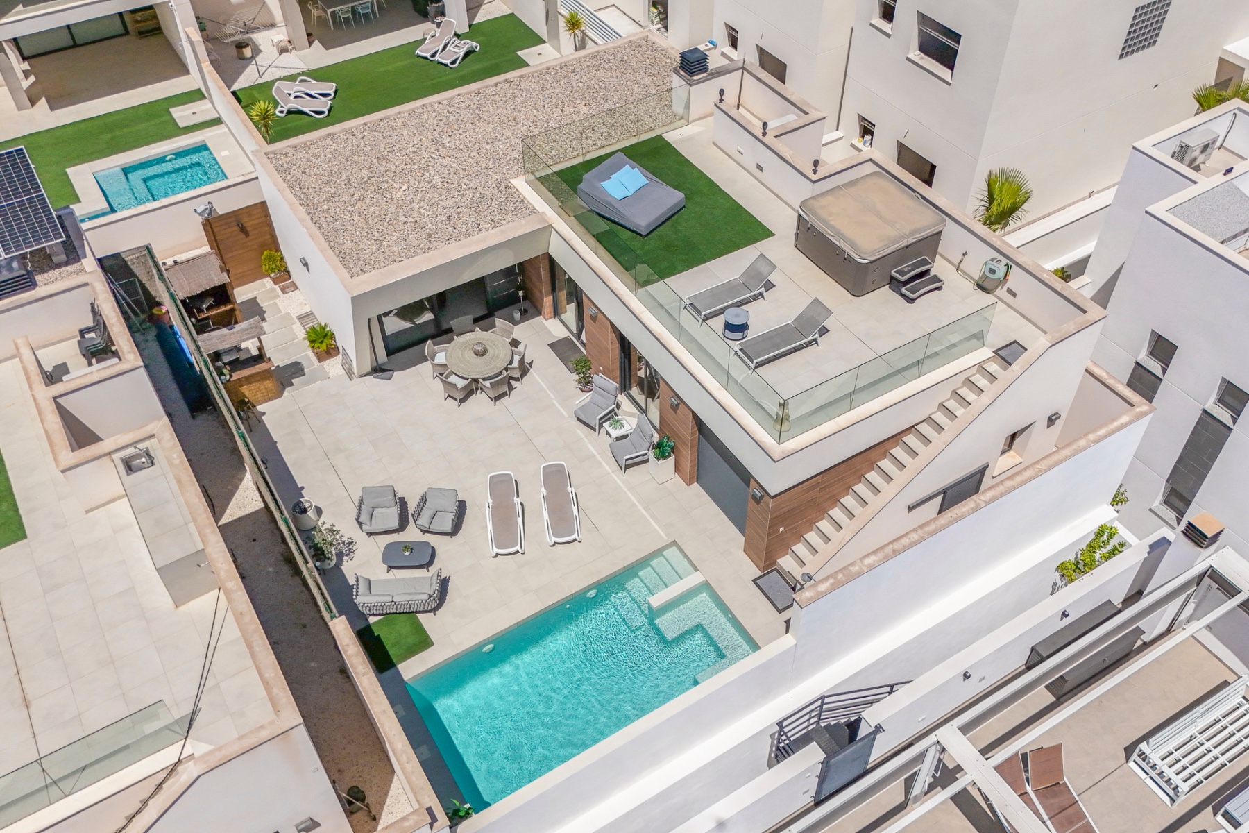 o_1jp622vvb9cg3ji1ene1eb5prr33.jpg Villa with 4 bedrooms and 2 bathrooms in Benijófar | Ref: K-003575