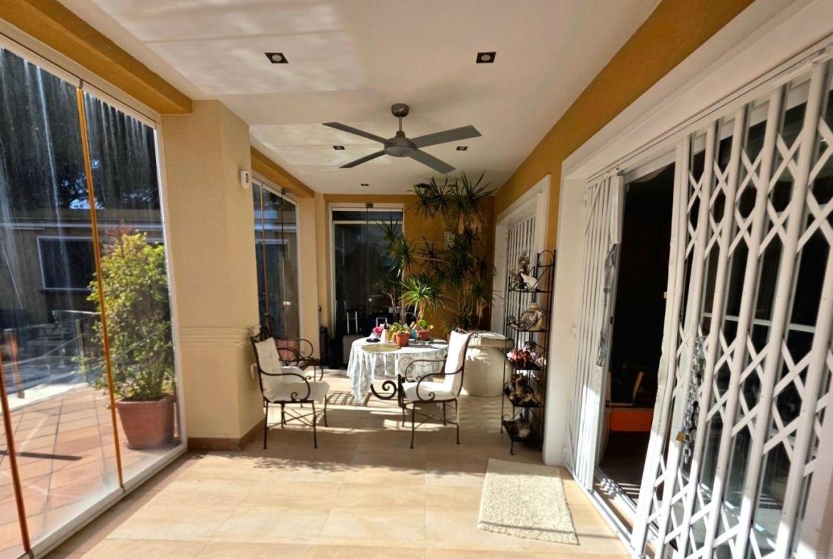 Villa with 5 bedrooms and 3 bathrooms in Dehesa de campoamor | Ref: URE5002/6689