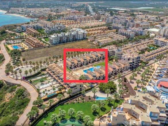 Terraced house with 3 bedrooms and 2 bathrooms in Cabo Roig | Ref: URE3221-D/6689