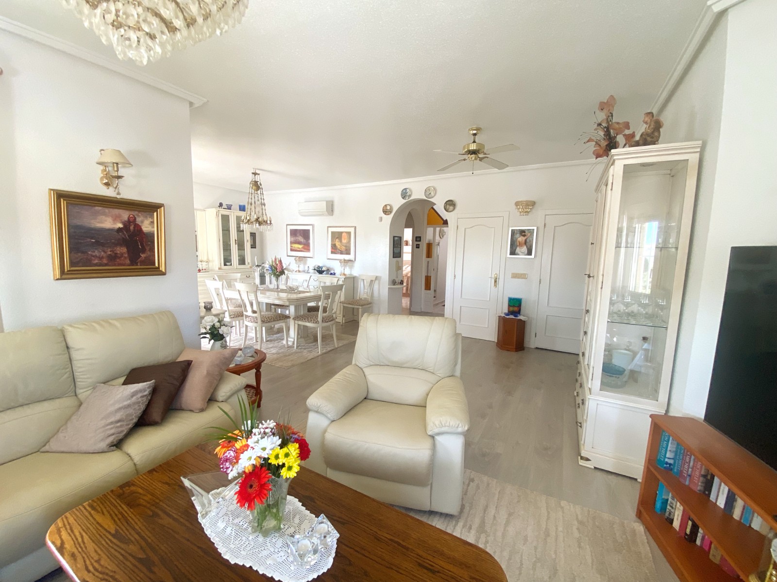 Detached villa with 3 bedrooms and 3 bathrooms in Ciudad Quesada | Ref: VA5317