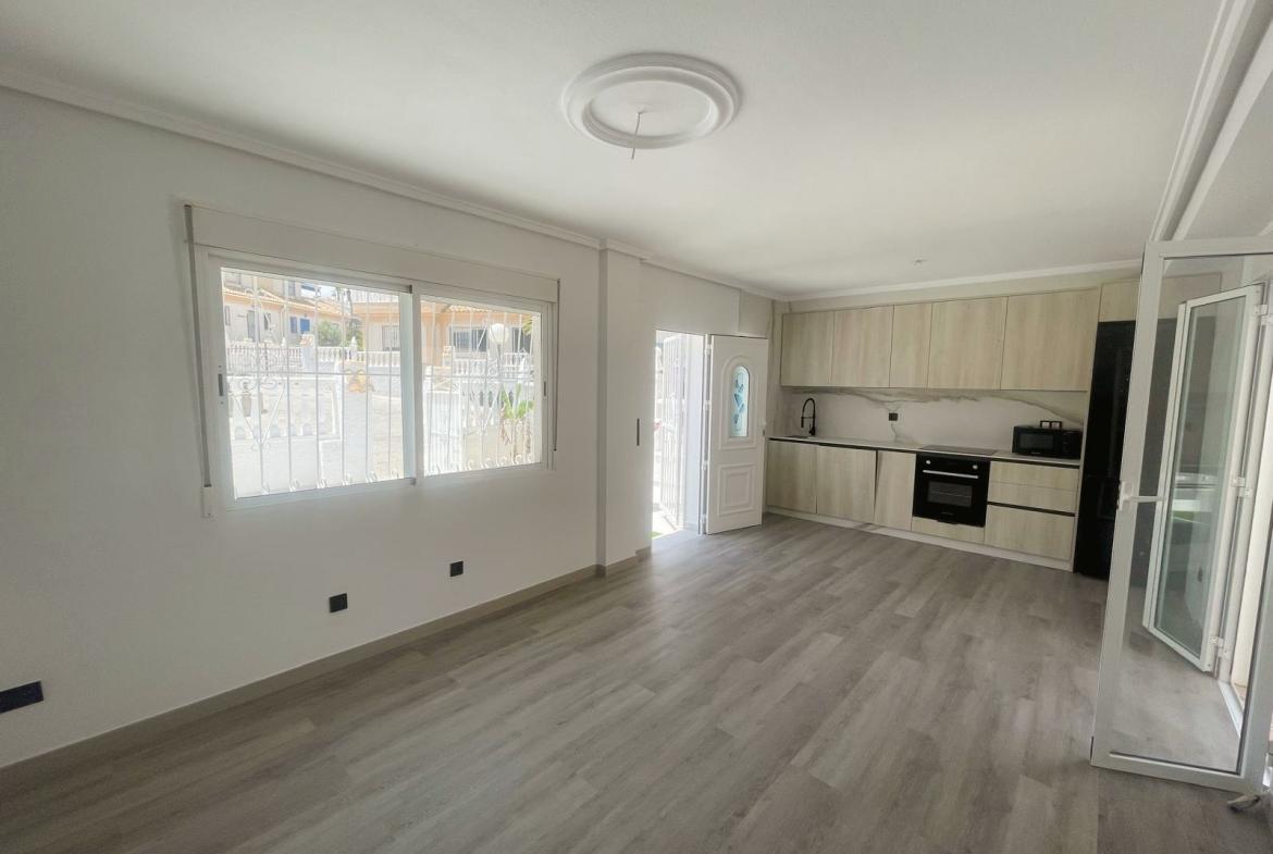 Townhouse with 3 bedrooms and 2 bathrooms in Ciudad Quesada | Ref: VA5429