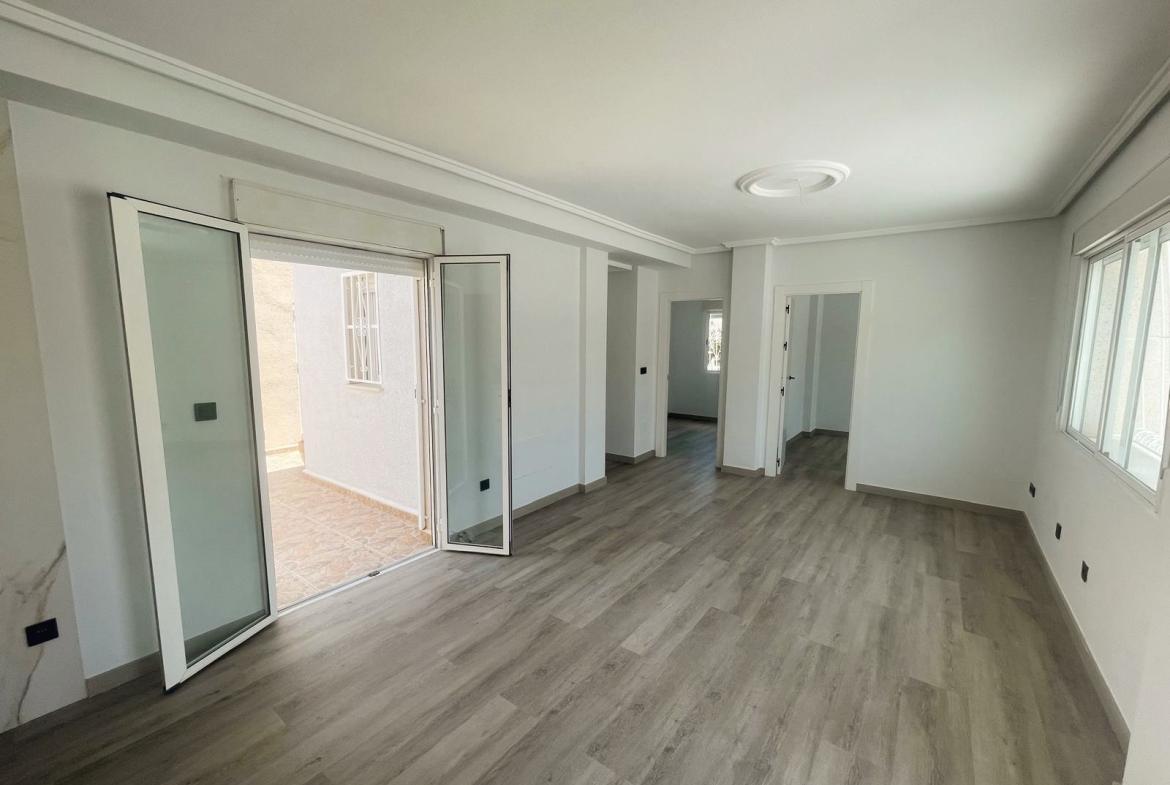 Townhouse with 3 bedrooms and 2 bathrooms in Ciudad Quesada | Ref: VA5429