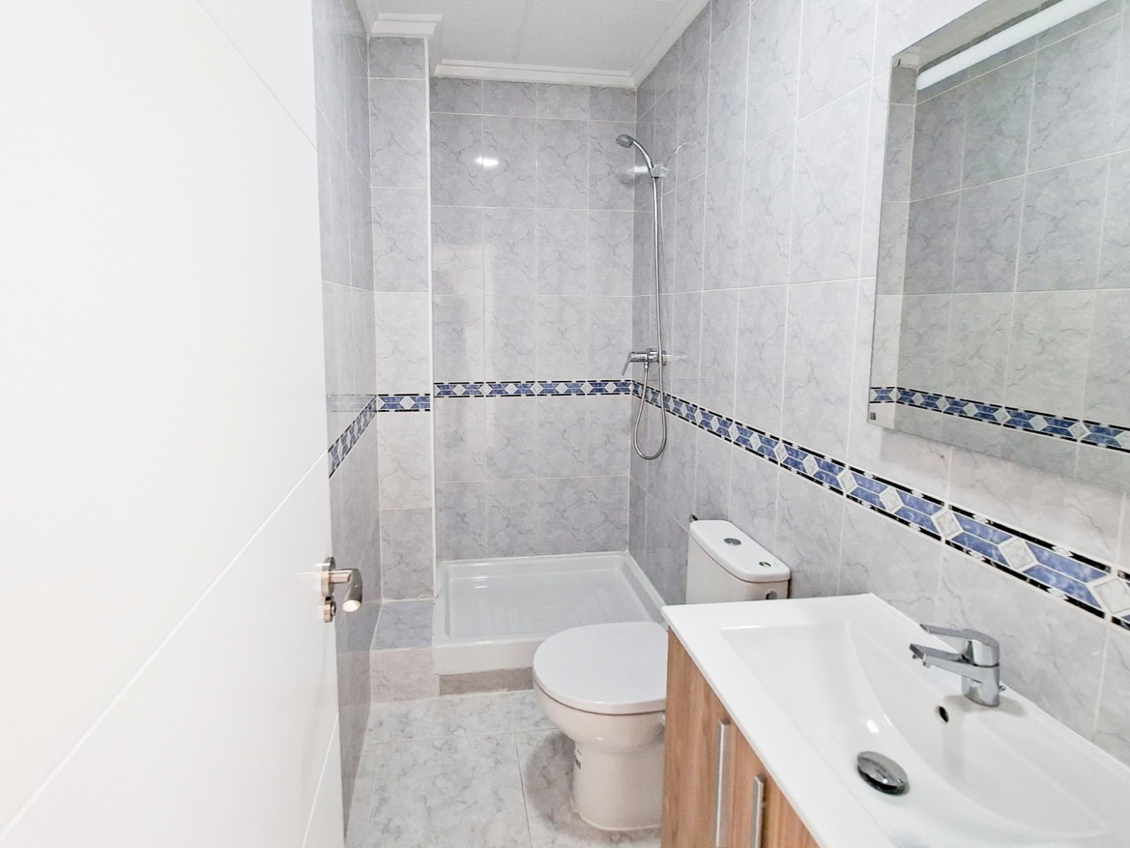 o_1jpvij6la1r2n1acq15mgvhk192g29.jpg Townhouse with 1 bedroom and 1 bathroom in San Fulgencio | Ref: K-003576